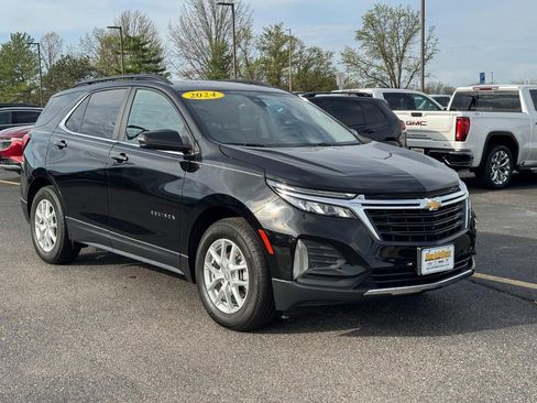 Certified 2024 Chevrolet Equinox LT FWD image 2