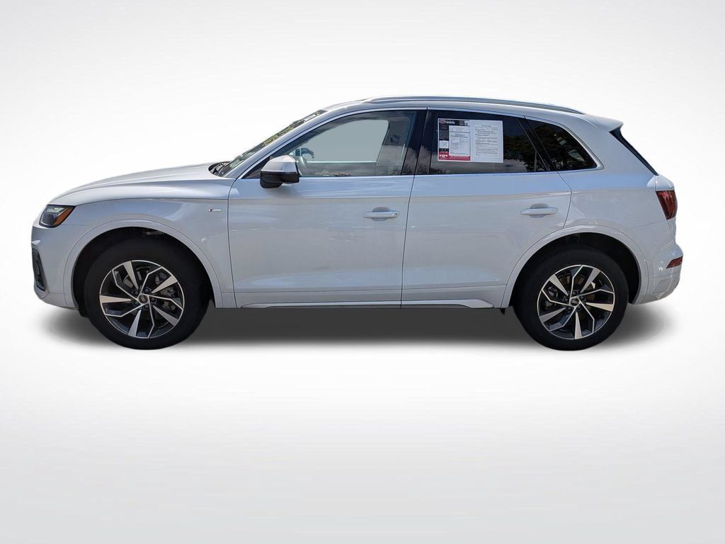 Used 2023 Audi Q5 2.0T Premium w/ Convenience Package AWD/4WD image 7