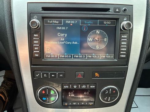 Used 2012 GMC Acadia SLT AWD/4WD image 26