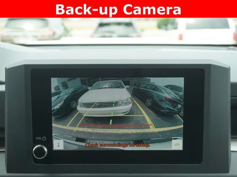 Used 2025 Toyota Tacoma TRD Sport AWD/4WD image 8