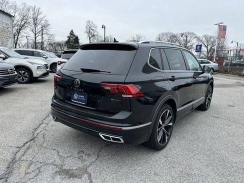 Certified 2023 Volkswagen Tiguan SEL R-Line image 5