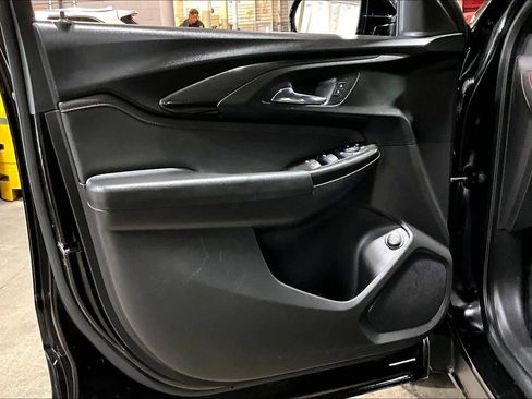 Used 2021 Chevrolet TrailBlazer RS w/ Sun and Liftgate Package image 22