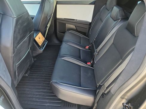 Used 2024 Tesla Cybertruck AWD Crew Cab image 14