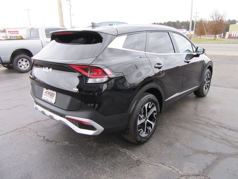 Used 2025 Kia Sportage EX image 10