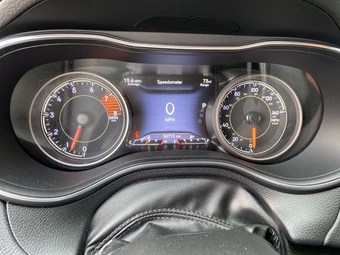 Used 2019 Jeep Cherokee Limited AWD/4WD image 12