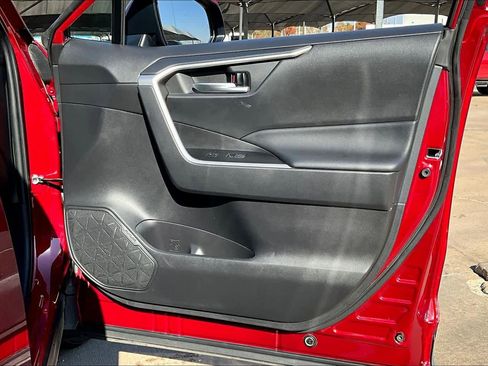 Used 2023 Toyota RAV4 XLE image 25