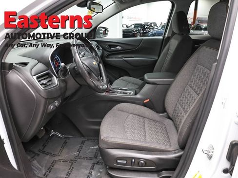 Used 2022 Chevrolet Equinox LT FWD image 14