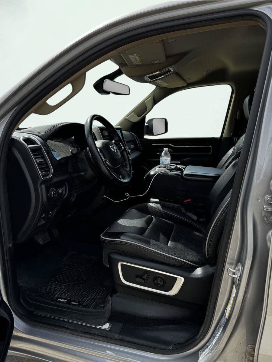 Used 2020 RAM 1500 Laramie AWD/4WD image 10