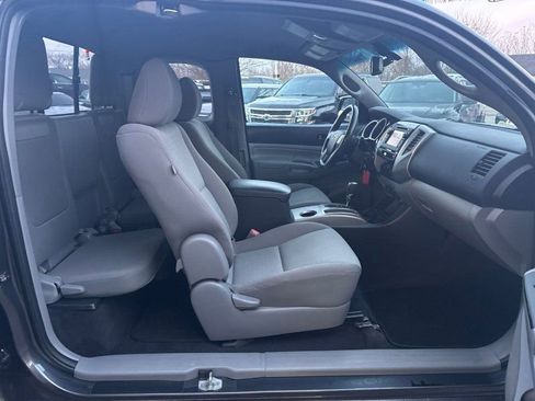 Used 2013 Toyota Tacoma 4x4 Access Cab V6 image 18