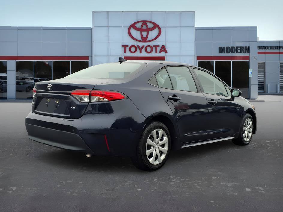 Used 2024 Toyota Corolla LE FWD image 5