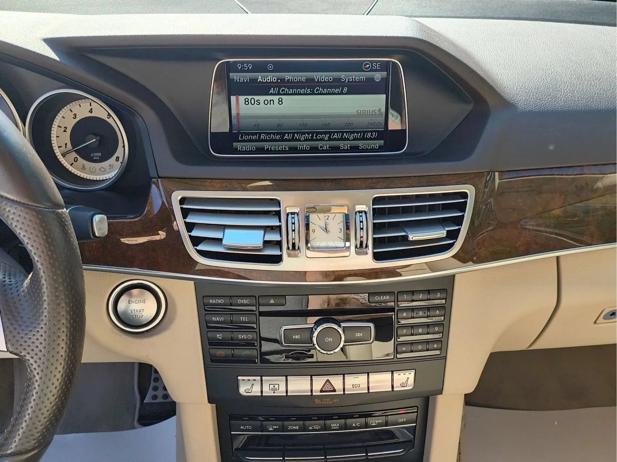 Used 2015 Mercedes-Benz E 350 4MATIC Sedan image 31