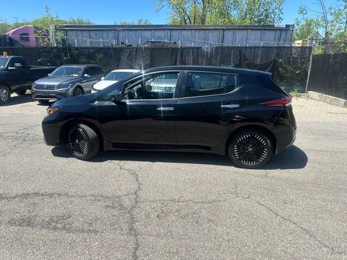 Used 2023 Nissan Leaf SV Plus FWD image 3
