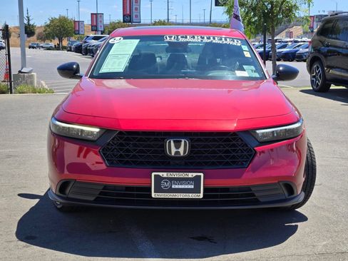 Used 2024 Honda Accord Sport image 2