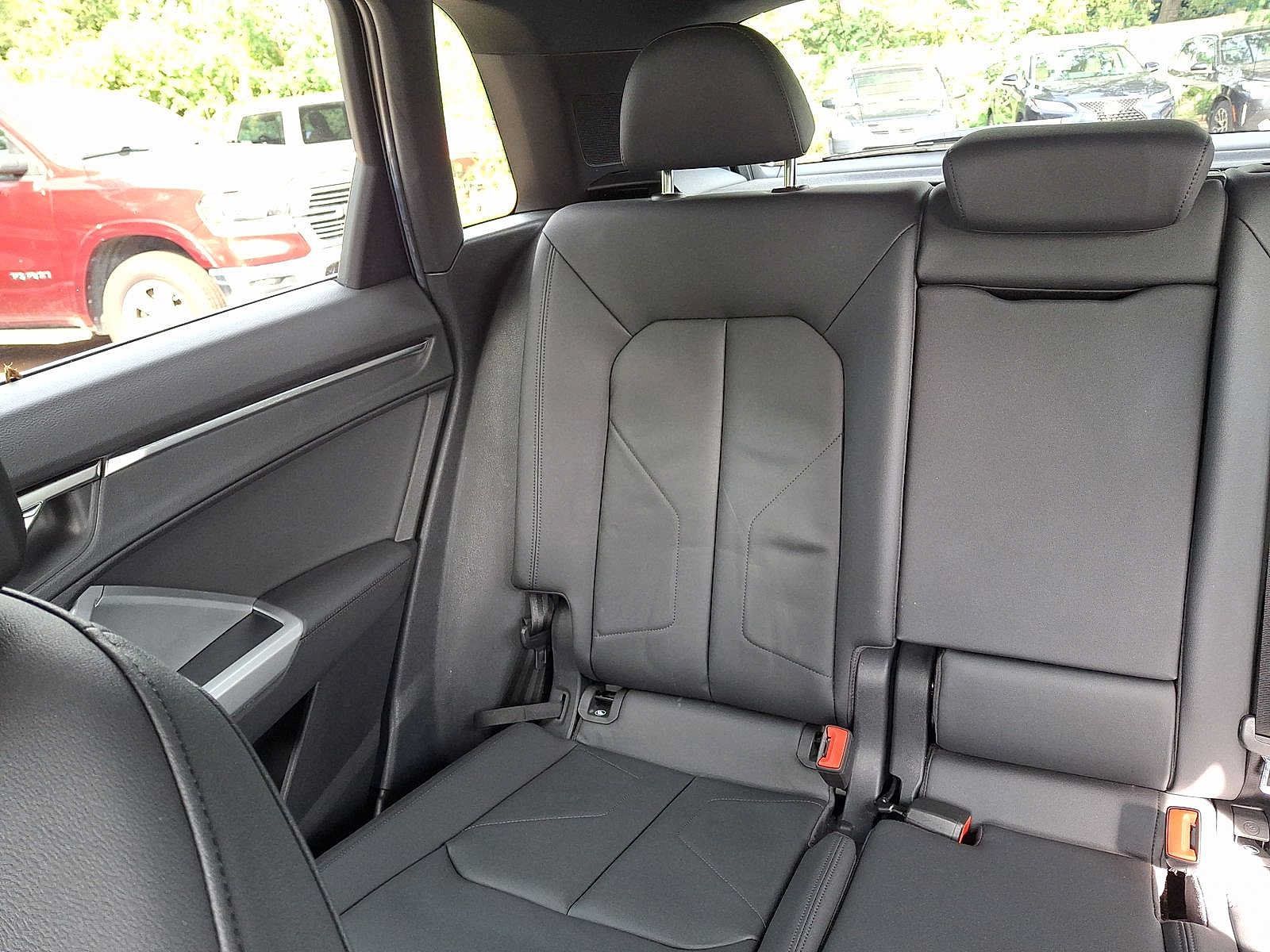 Used 2022 Audi Q3 2.0T Premium AWD/4WD image 12