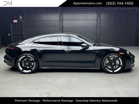 Used 2020 Porsche Taycan 4S w/ Premium Package image 8