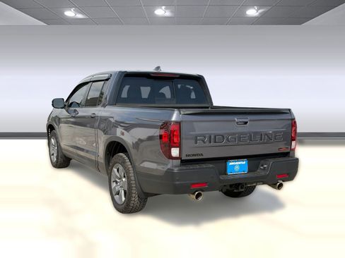 Used 2025 Honda Ridgeline TrailSport image 3