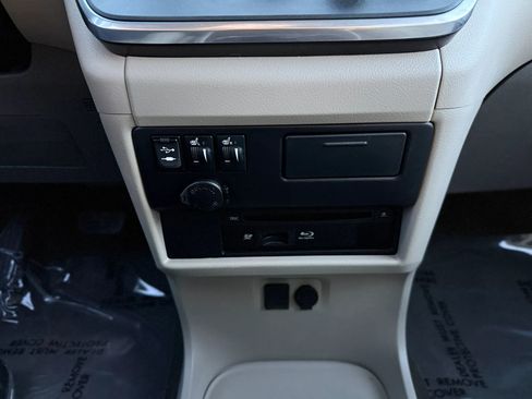 Used 2017 Toyota Sienna XLE Premium image 39
