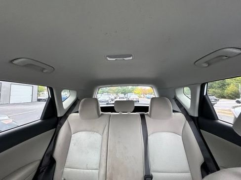 Used 2023 Kia Soul LX w/ LX Technology Package FWD image 9