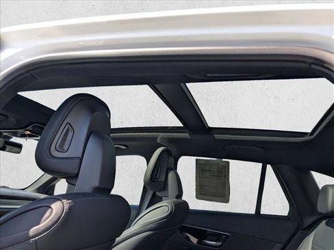 Used 2026 Mercedes-Benz GLC 300 4MATIC image 20