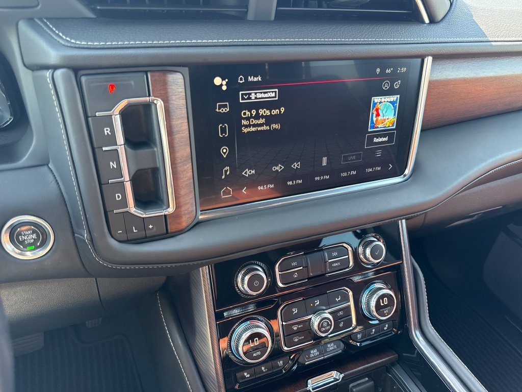 Certified 2023 GMC Yukon XL Denali Ultimate AWD/4WD image 25