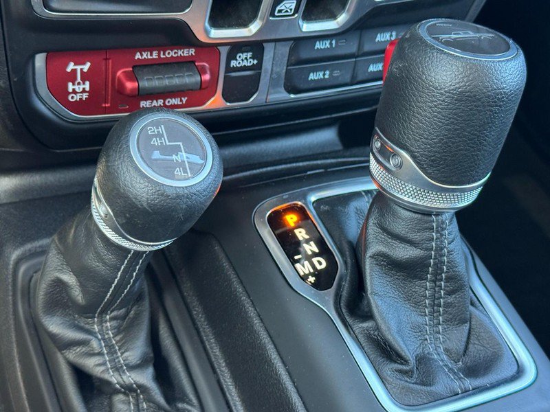 Used 2026 Jeep Gladiator Mojave AWD/4WD image 19