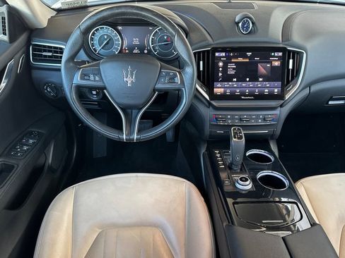 Used 2021 Maserati Ghibli image 13
