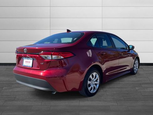 Used 2023 Toyota Corolla LE image 3