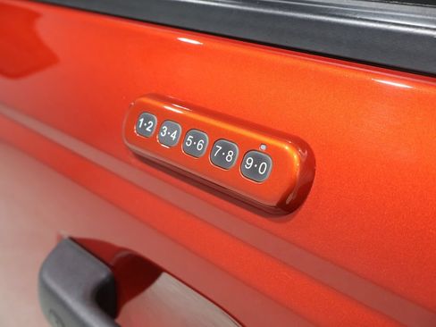 Used 2023 Ford Bronco Wildtrak AWD/4WD image 9