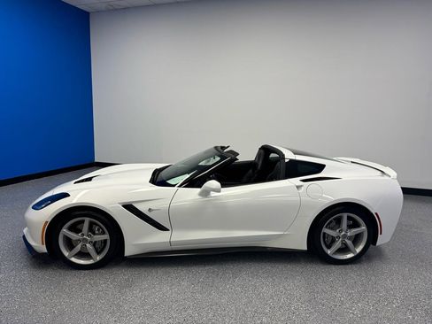 Used 2015 Chevrolet Corvette Stingray Coupe w/ 2LT Preferred Equipment Group RWD image 5