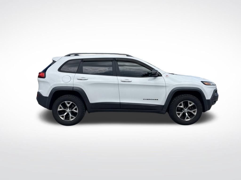 Used 2017 Jeep Cherokee Trailhawk w/ Trailer Tow Group AWD/4WD image 4
