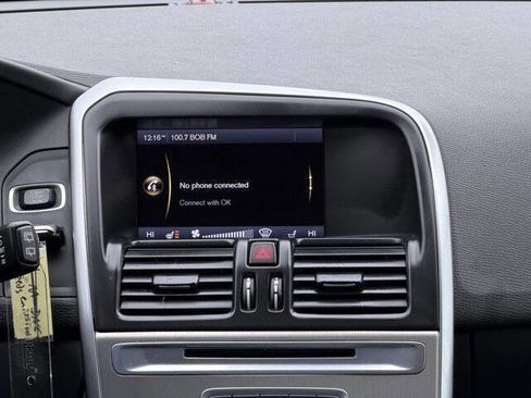 Used 2013 Volvo XC60 3.2 image 16