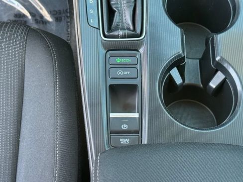 Used 2022 Honda Civic EX image 21