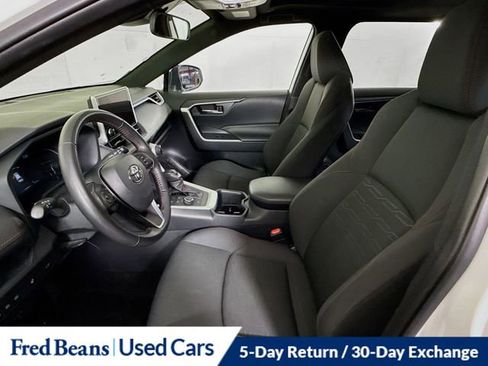 Used 2023 Toyota RAV4 SE w/ Weather & Moonroof Package image 22