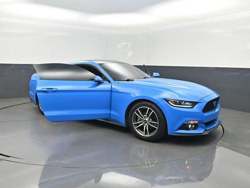 Used 2017 Ford Mustang Premium RWD image 37