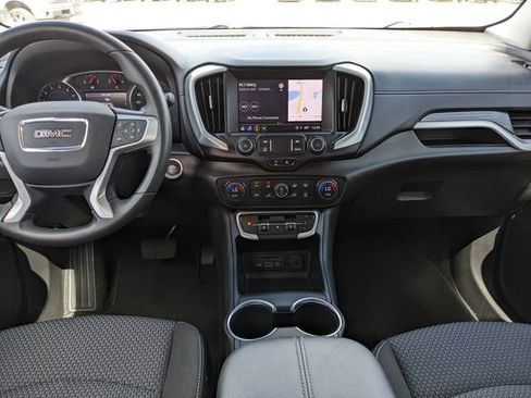 Used 2022 GMC Terrain SLE w/ Driver Convenience Package image 17