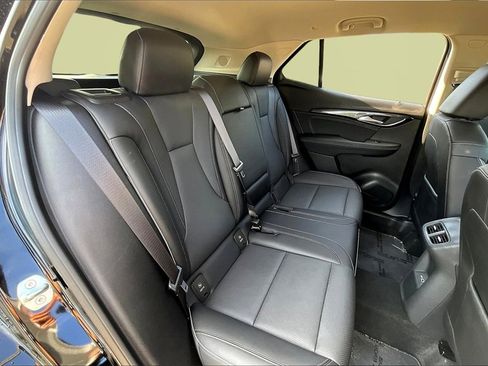 Used 2023 Buick Envision Essence image 27