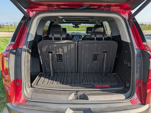 Used 2021 GMC Acadia SLT w/ Elevation Edition AWD/4WD image 8