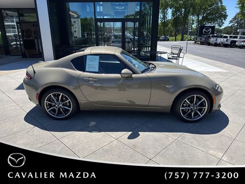 Used 2023 MAZDA MX-5 Miata Grand Touring RWD image 5