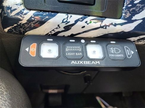 Used 2014 Ford F150 FX4 w/ Equipment Group 402A Luxury image 23