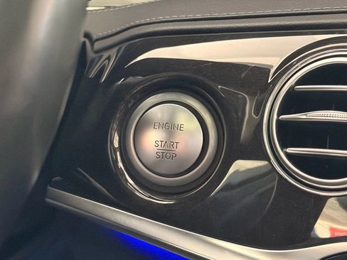 Used 2017 Mercedes-Benz S 550 S 550 4MATIC Sedan 4D image 34