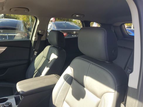 Used 2023 Chevrolet Blazer LT image 17