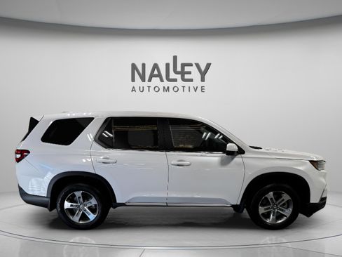 Used 2023 Honda Pilot EX-L image 6