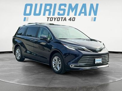 New 2025 Toyota Sienna Limited