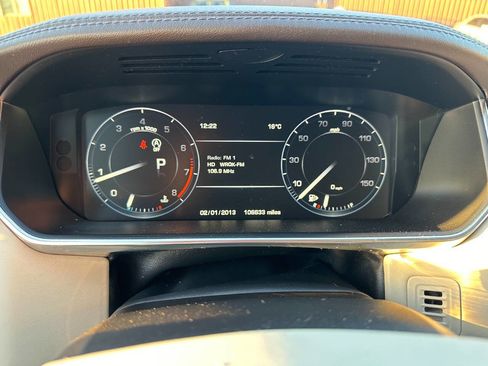 Used 2015 Land Rover Range Rover HSE image 19