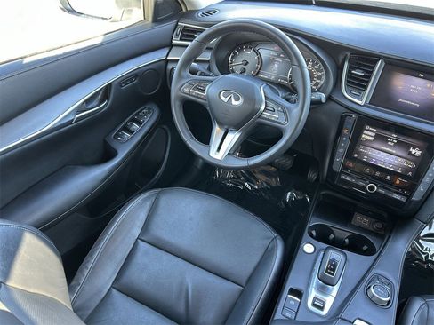 Certified 2023 INFINITI QX50 Luxe image 16