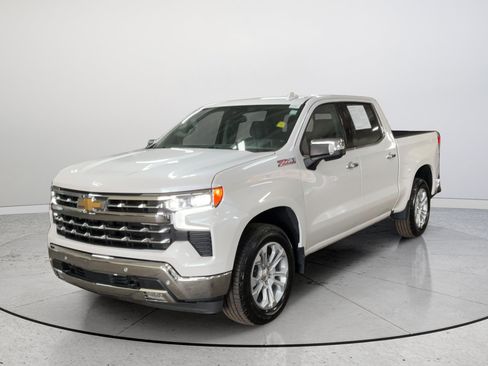 Used 2022 Chevrolet Silverado 1500 LTZ w/ LTZ Convenience Package II AWD/4WD image 5