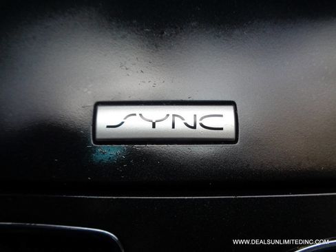 Used 2016 Ford Explorer Limited image 15