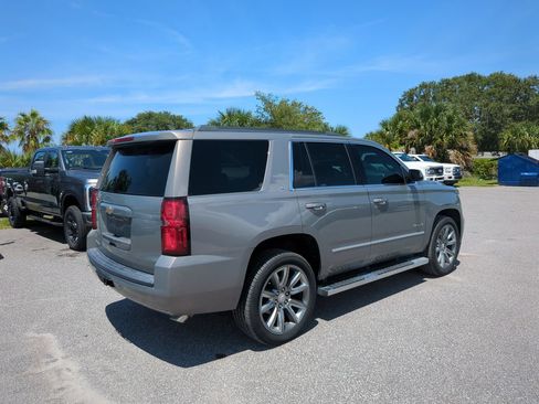 Used 2018 Chevrolet Tahoe LT w/ LT Signature Package RWD image 11