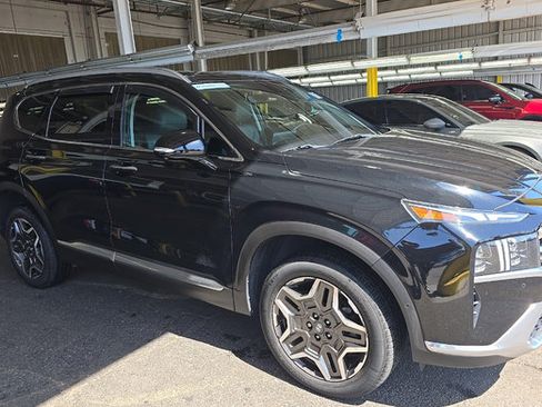 Used 2023 Hyundai Santa Fe Limited AWD/4WD image 2