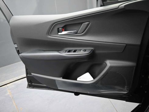 New 2026 Toyota Prius Plug-In Hybrid FWD image 11